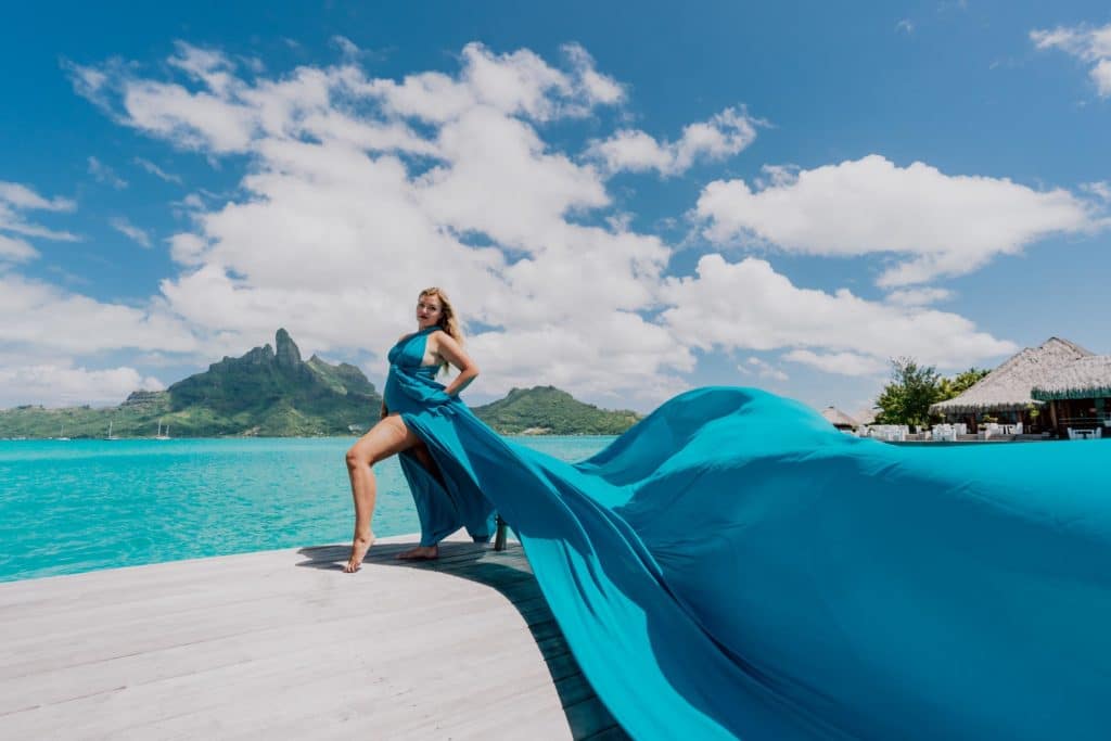 Bora Bora Photographer - Photoshoot with maxi flying dress - Blue Dress