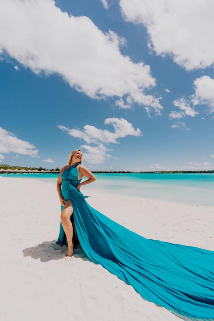 Bora Bora Photographer - Photoshoot with maxi flying dress - Blue Dress