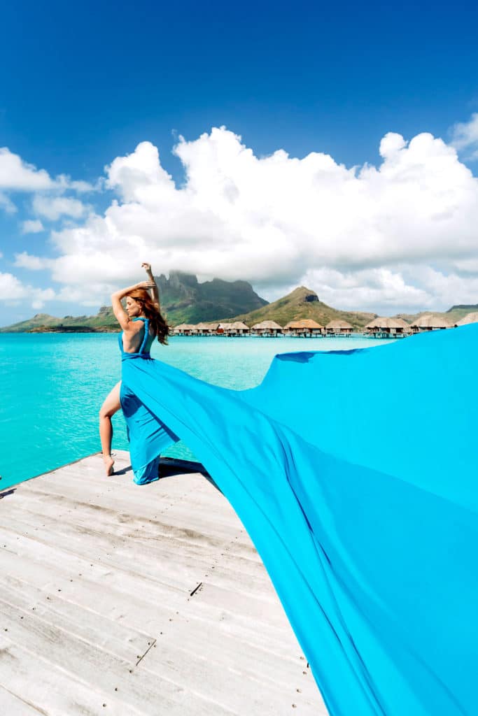 Bora Bora Photographer - Photoshoot with maxi flying dress - Blue Dress