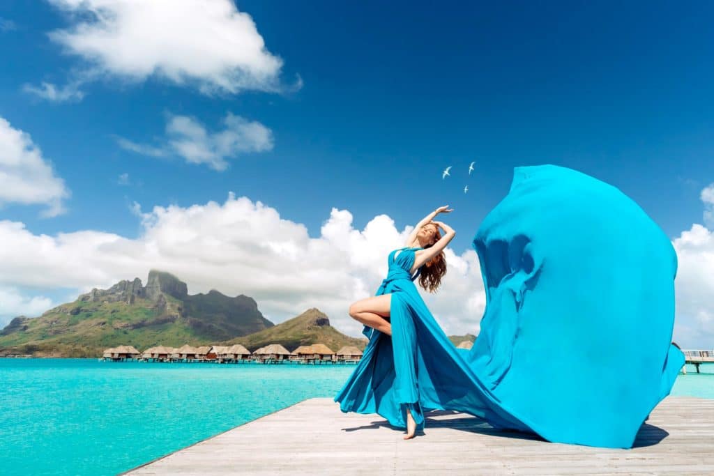Bora Bora Photographer - Photoshoot with maxi flying dress - Blue Dress