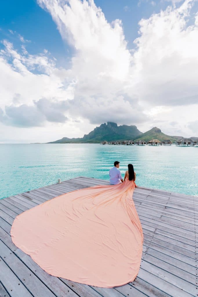 Bora Bora Photographer - Photoshoot with maxi flying dress - Coral Dress