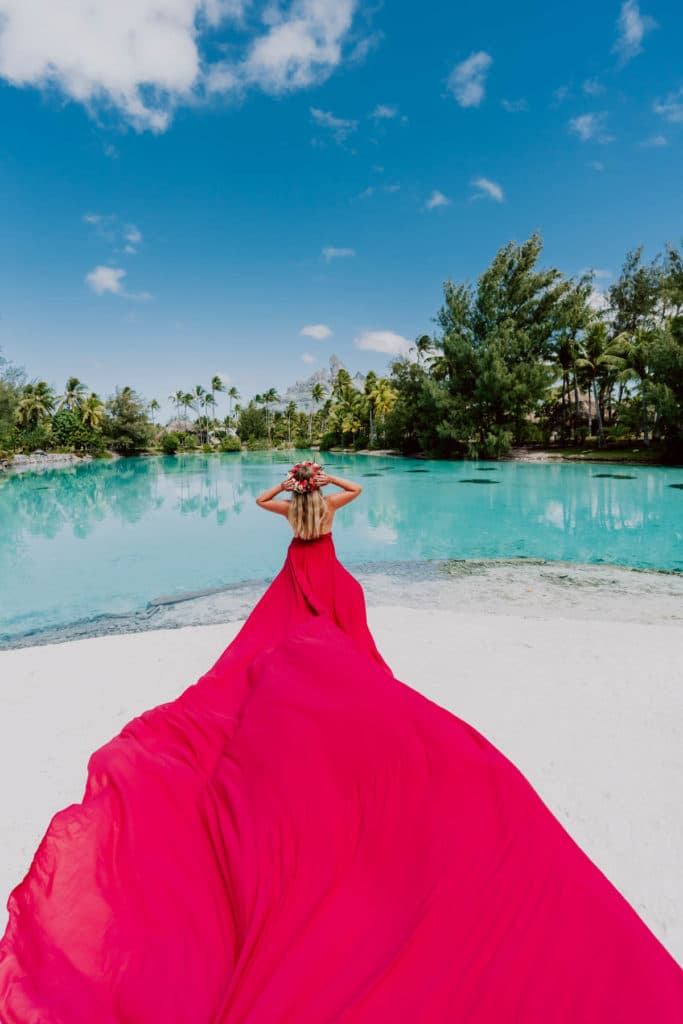 Bora Bora Photographer - Photoshoot with maxi flying dress - Pink Dress