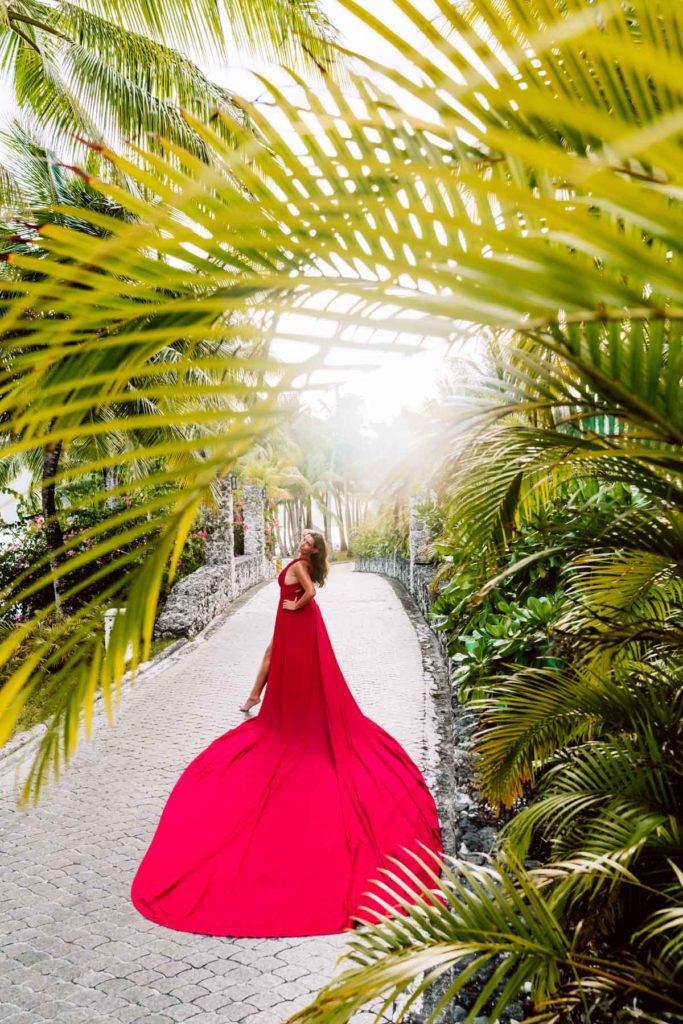 Bora Bora Photographer - Photoshoot with maxi flying dress - Pink Dress