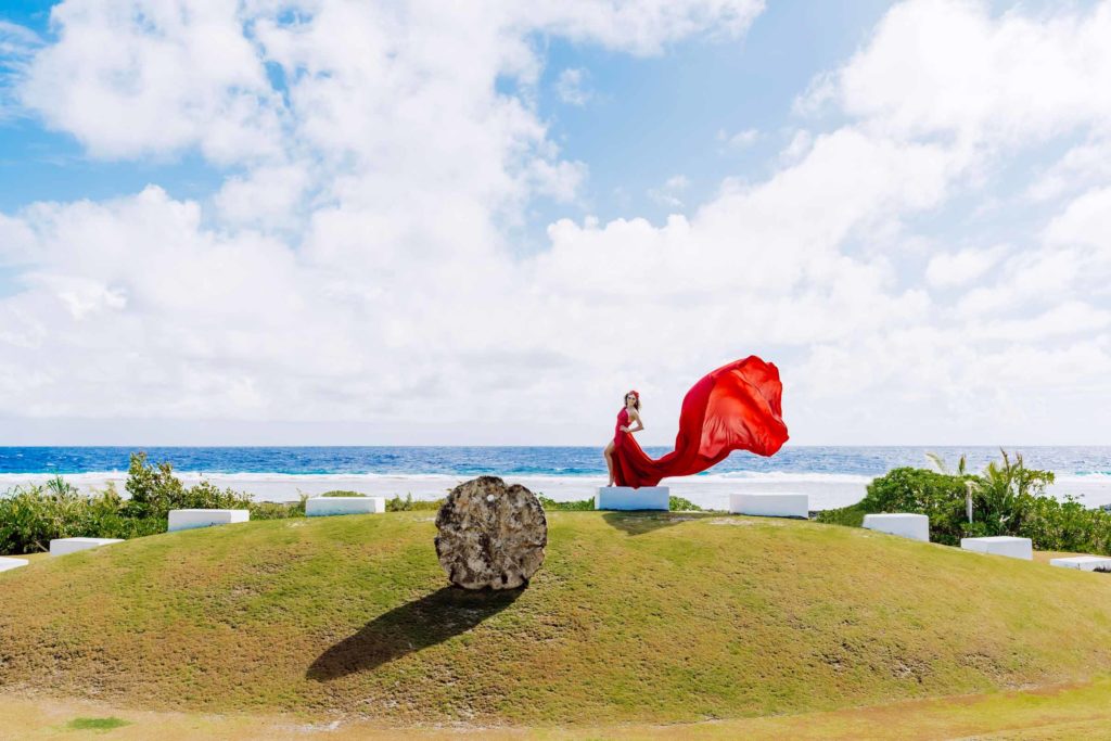 Bora Bora Photographer - Photoshoot with maxi flying dress - Pink Dress