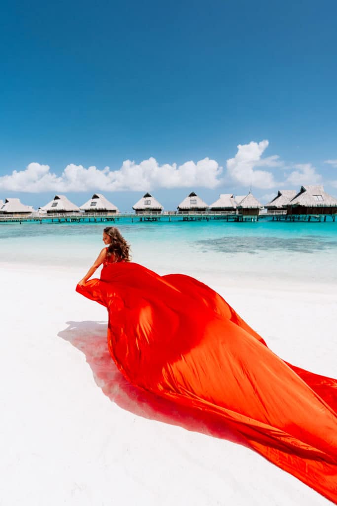 Bora Bora Photographer - Photoshoot with maxi flying dress - Red Dress