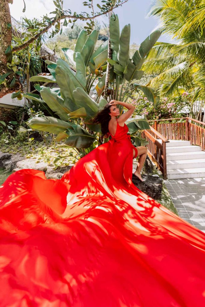 Bora Bora Photographer - Photoshoot with maxi flying dress - Red Dress