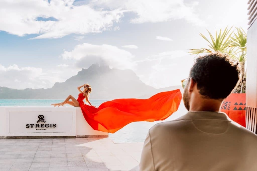 Bora Bora Photographer - Photoshoot with maxi flying dress - Red Dress