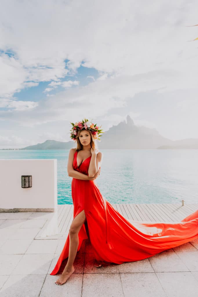 Bora Bora Photographer - Photoshoot with maxi flying dress - Red Dress