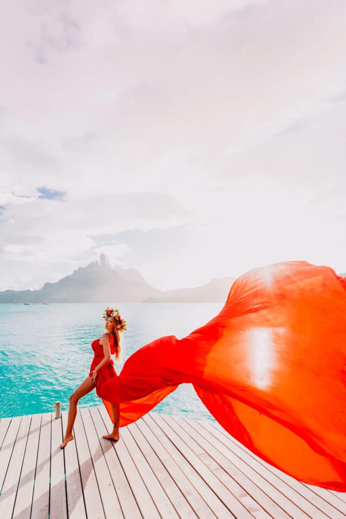 Bora Bora Photographer - Photoshoot with maxi flying dress - Red Dress
