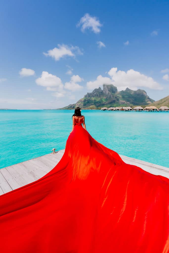 Bora Bora Photographer - Photoshoot with maxi flying dress - Red Dress