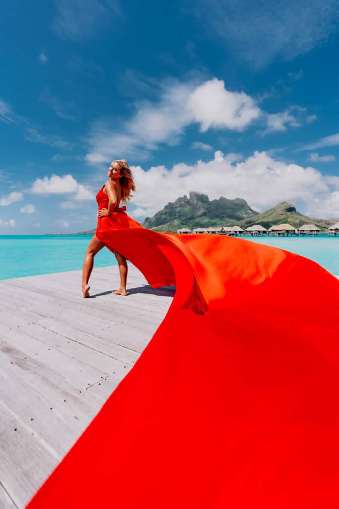 Bora Bora Photographer - Photoshoot with maxi flying dress - Red Dress