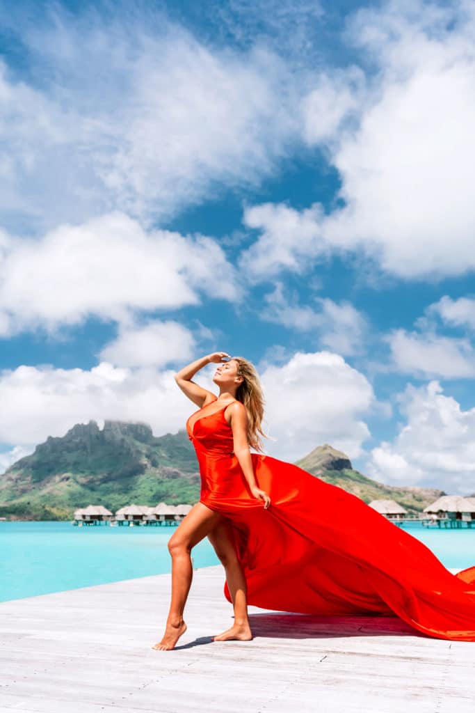 Bora Bora Photographer - Photoshoot with maxi flying dress - Red Dress