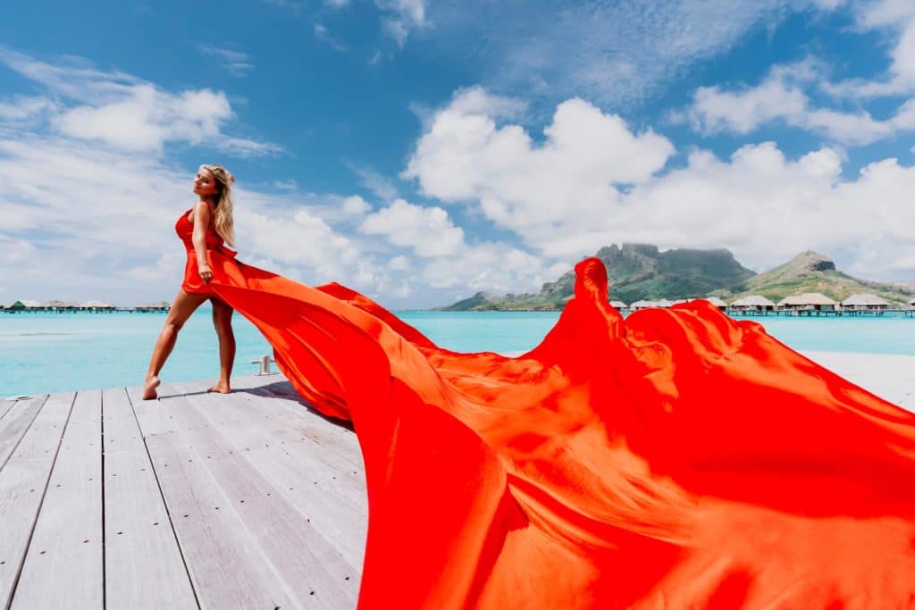 Bora Bora Photographer - Photoshoot with maxi flying dress - Red Dress