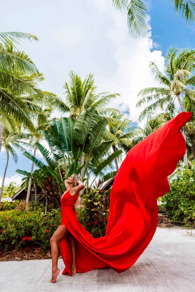 Bora Bora Photographer - Photoshoot with maxi flying dress - Red Dress