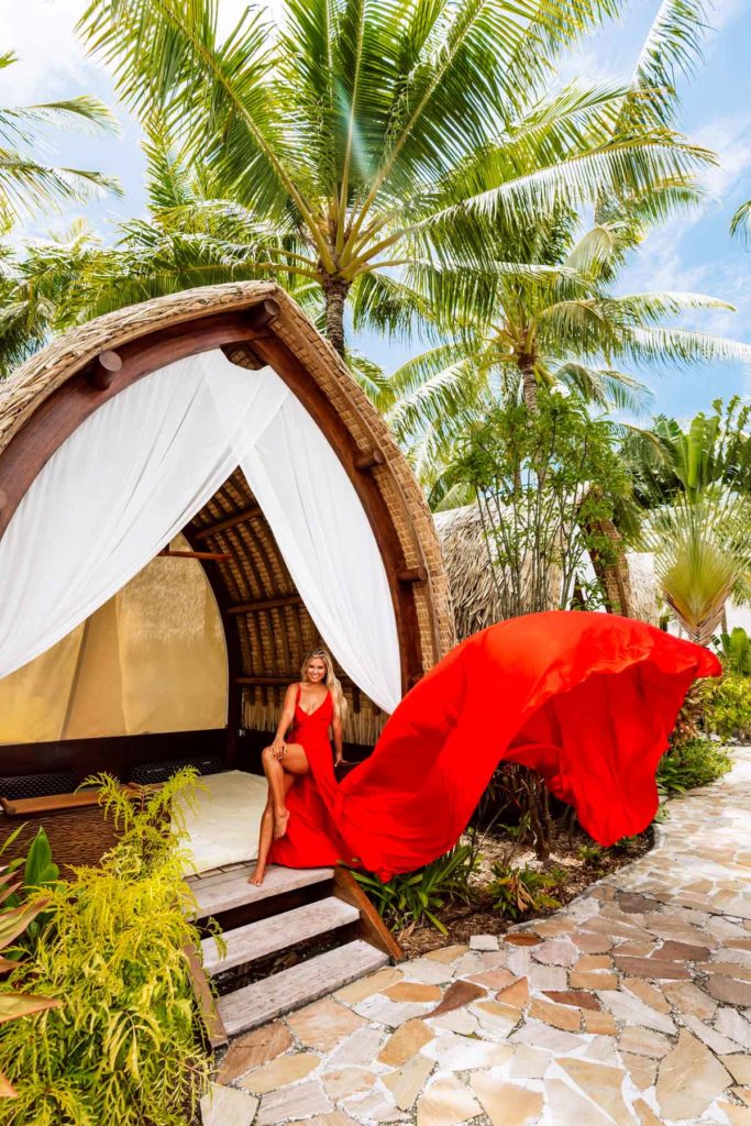 Bora Bora Photographer - Photoshoot with maxi flying dress - Red Dress